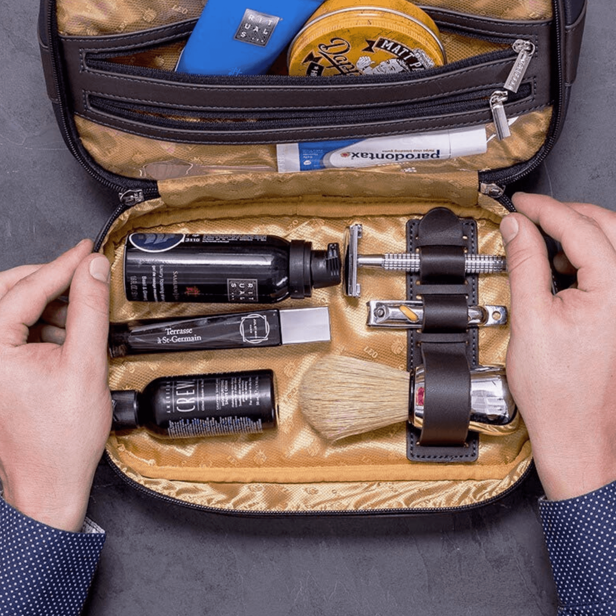 Personalized Toiletry Bag for Men – Vellaire