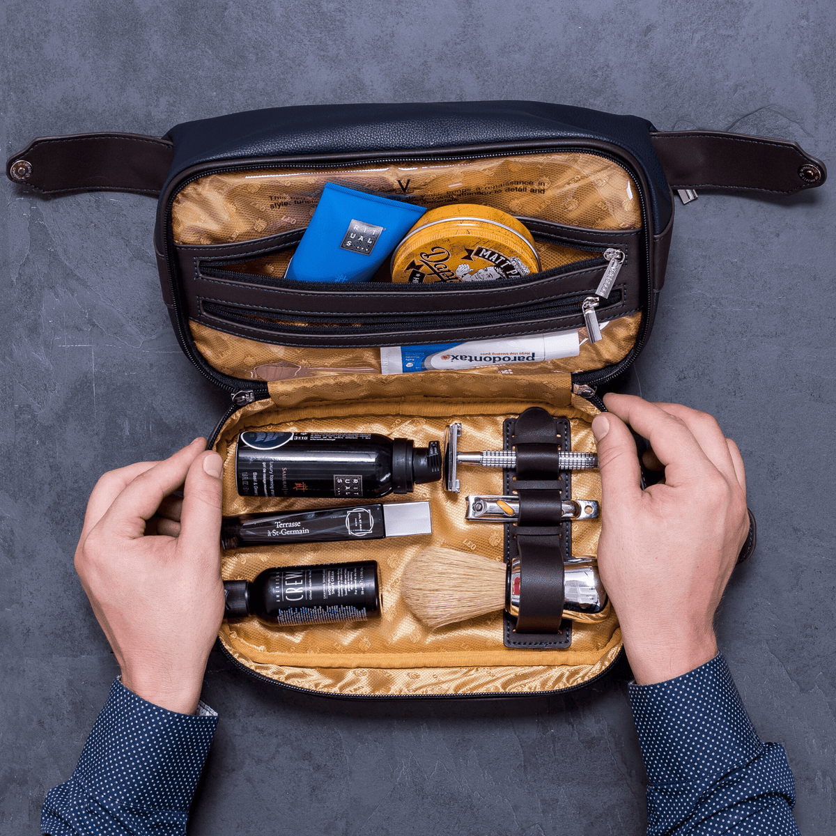 The Leo Dopp Kit For Men With Style Vetelli