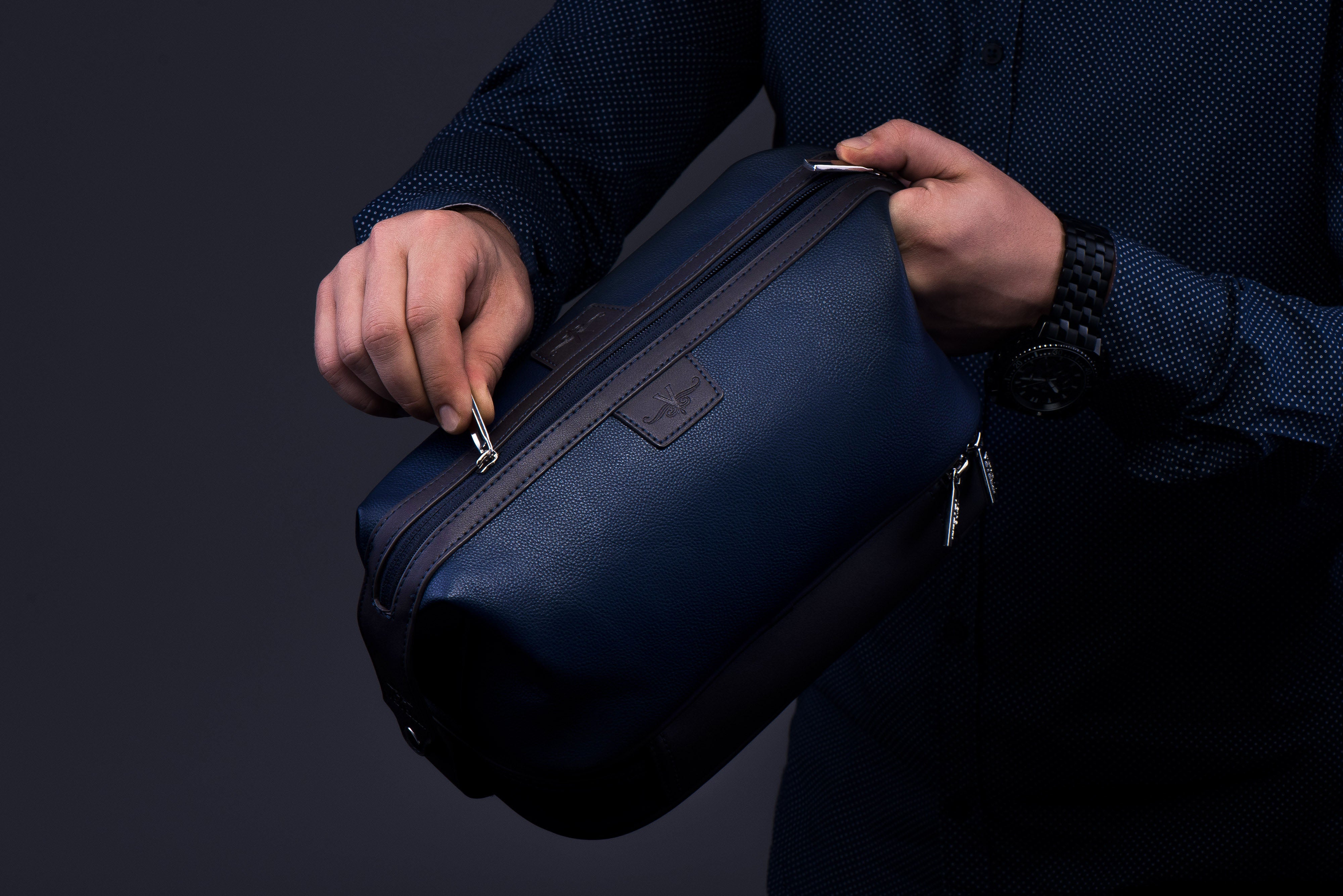 15 Best Men's Toiletry Bags & Dopp Kits in 2023, According to Frequent  Travelers